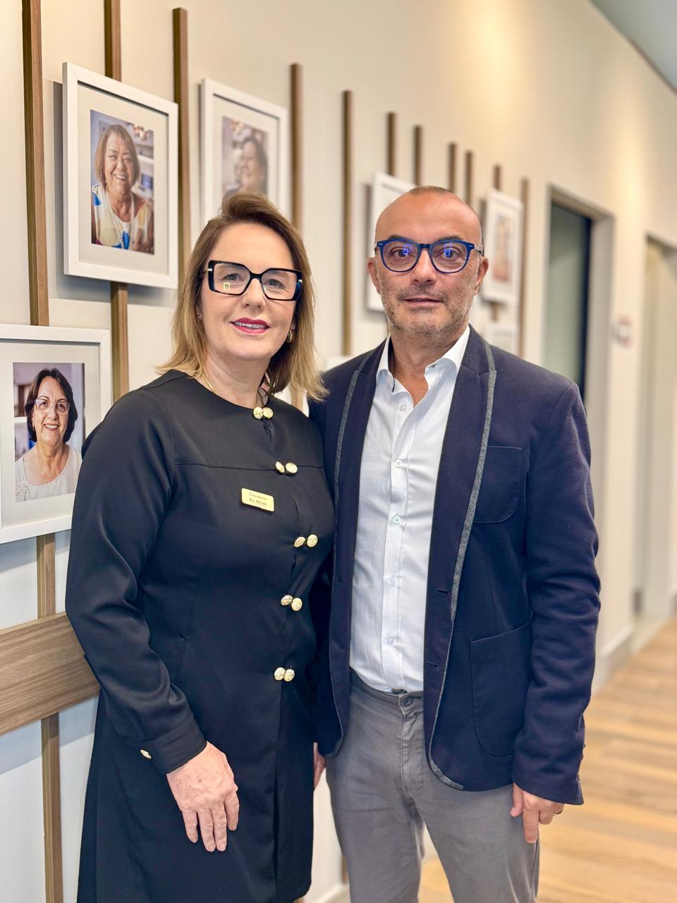 Eduardo and Dr. Adriana — Scalla Odonto team